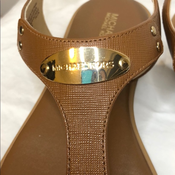 Michael Kors Leather Flats Sandals - Picture 3 of 5
